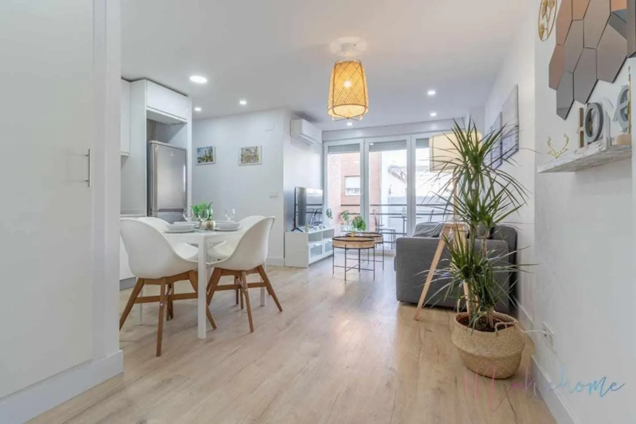 2 Apartamento En Estadio Sevilla 6 Plazas 3 Hab Y Metro Apartment
