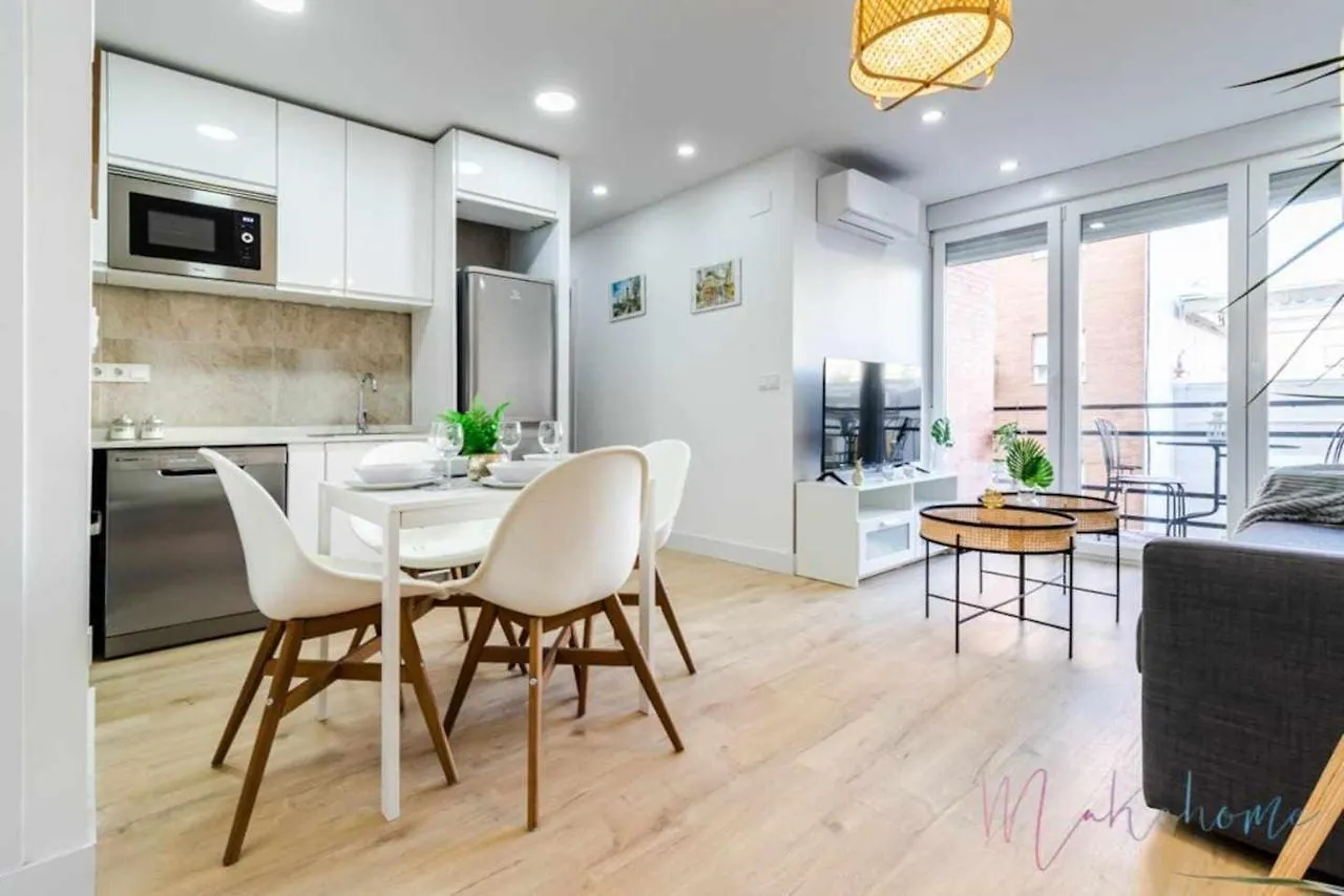 2 Apartamento En Estadio Sevilla 6 Plazas 3 Hab Y Metro Apartment