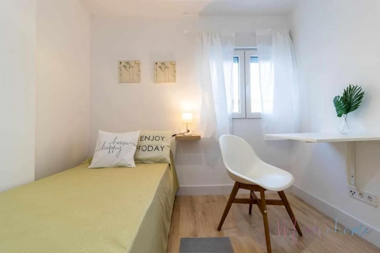 2 Apartamento En Estadio Sevilla 6 Plazas 3 Hab Y Metro Apartment Seville